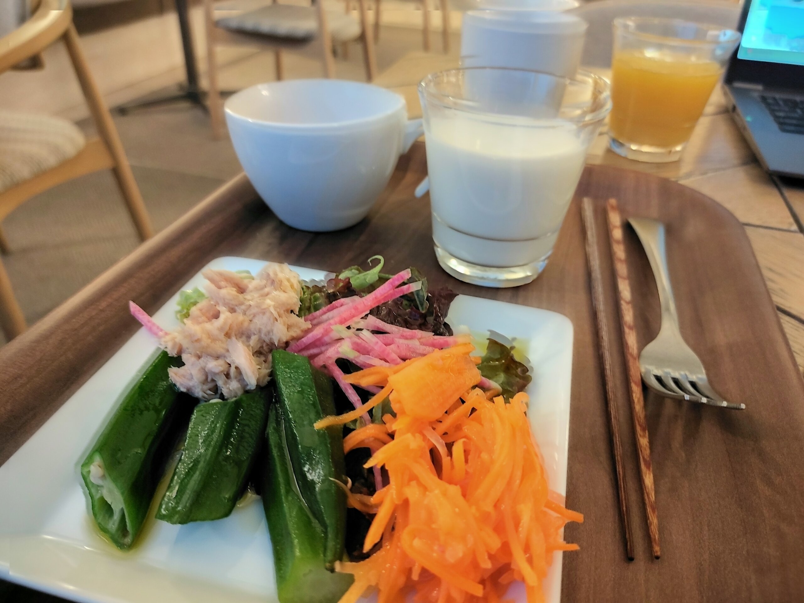 葉山うみのホテル・朝食